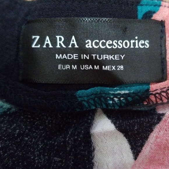 Zara shorts size Med - Picture 2 of 5